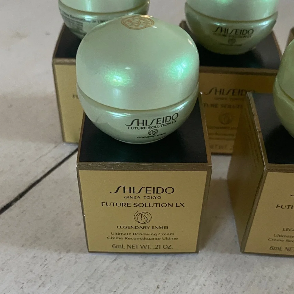 Shiseido Future Solution LX Enmei Cream - Picture 3 of 3